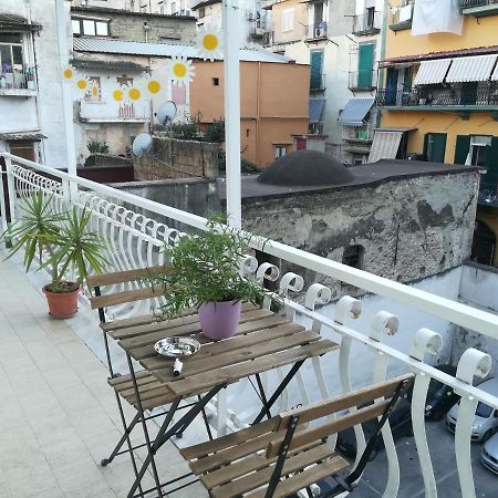 "Dint E Viche E Napule" Guest House Неаполь Екстер'єр фото