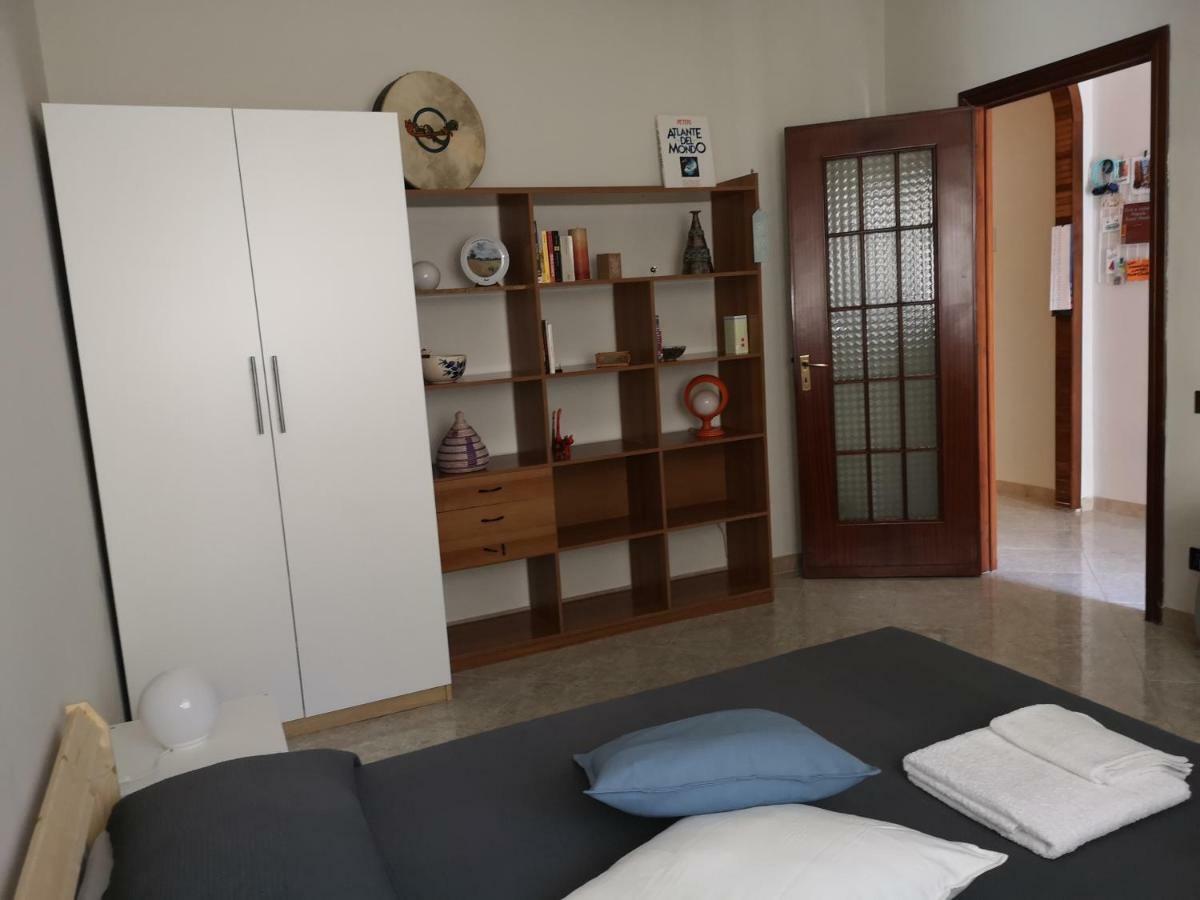 "Dint E Viche E Napule" Guest House Неаполь Екстер'єр фото