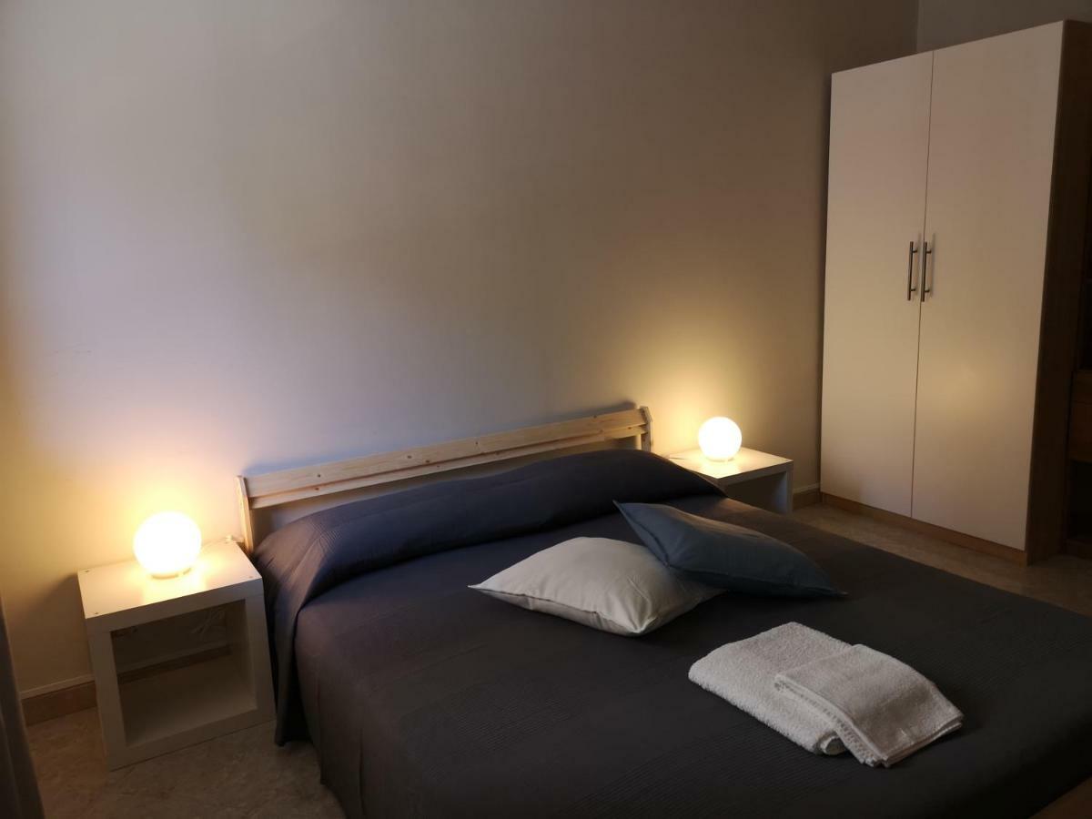 "Dint E Viche E Napule" Guest House Неаполь Екстер'єр фото
