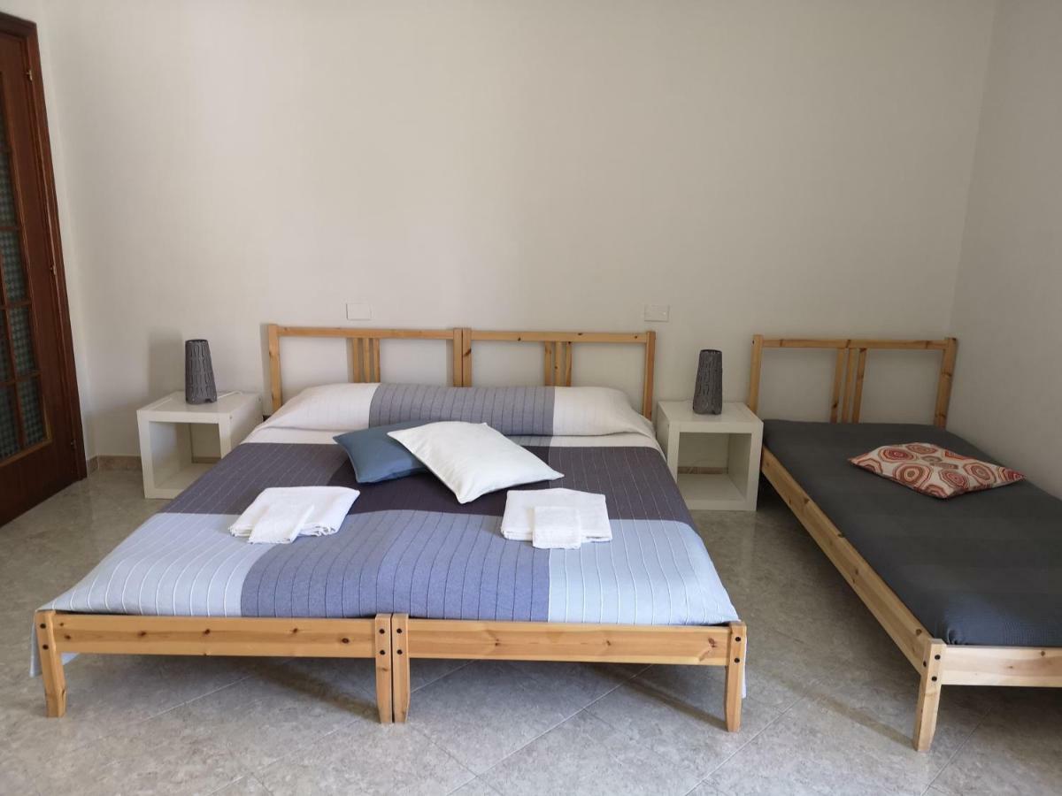 "Dint E Viche E Napule" Guest House Неаполь Екстер'єр фото